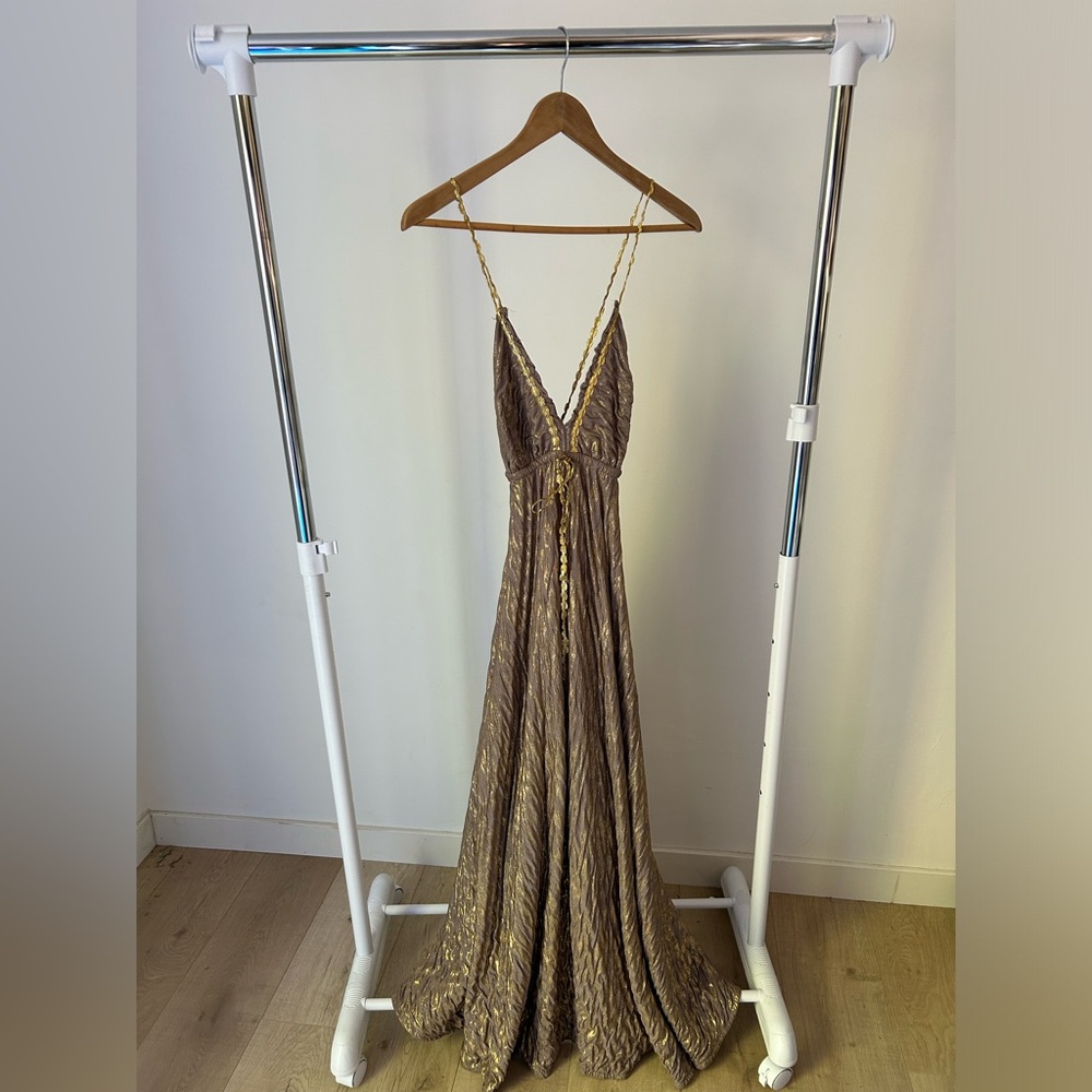 Golden Goddess Luxury Sparkly Backless Maxi Dress Size‎ Large